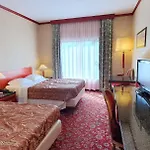 Russott Hotel