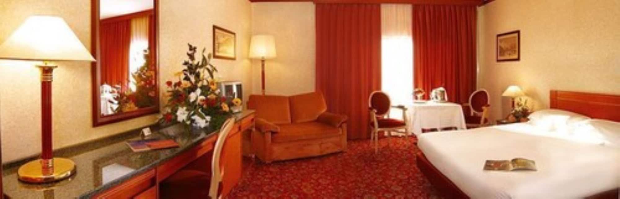 Hotel Russott